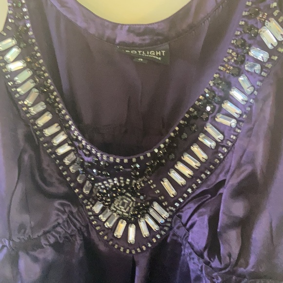 Purple top with beading detailing - Picture 2 of 3